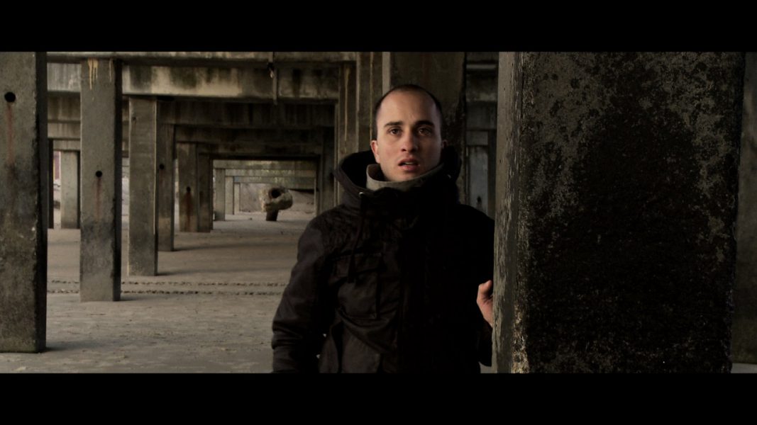 Without Glasses, 2009