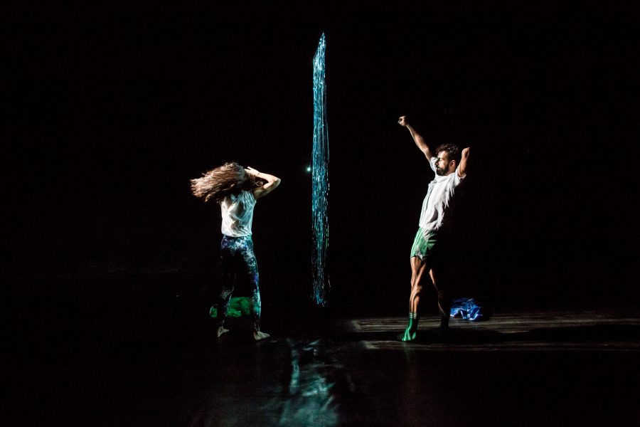 touching.just, 2018, 24'