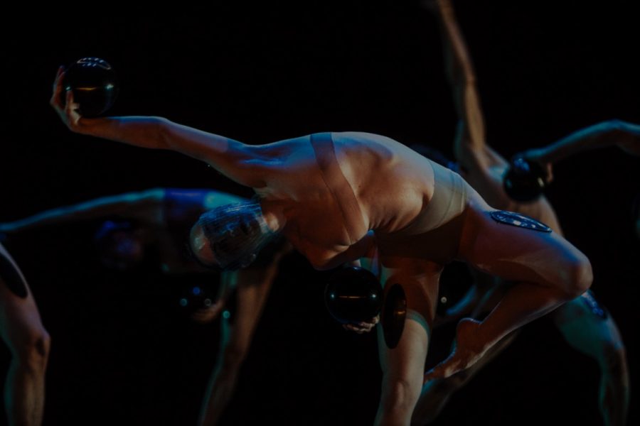 Ballroom, Shahar Binyamini, 2019, 20'